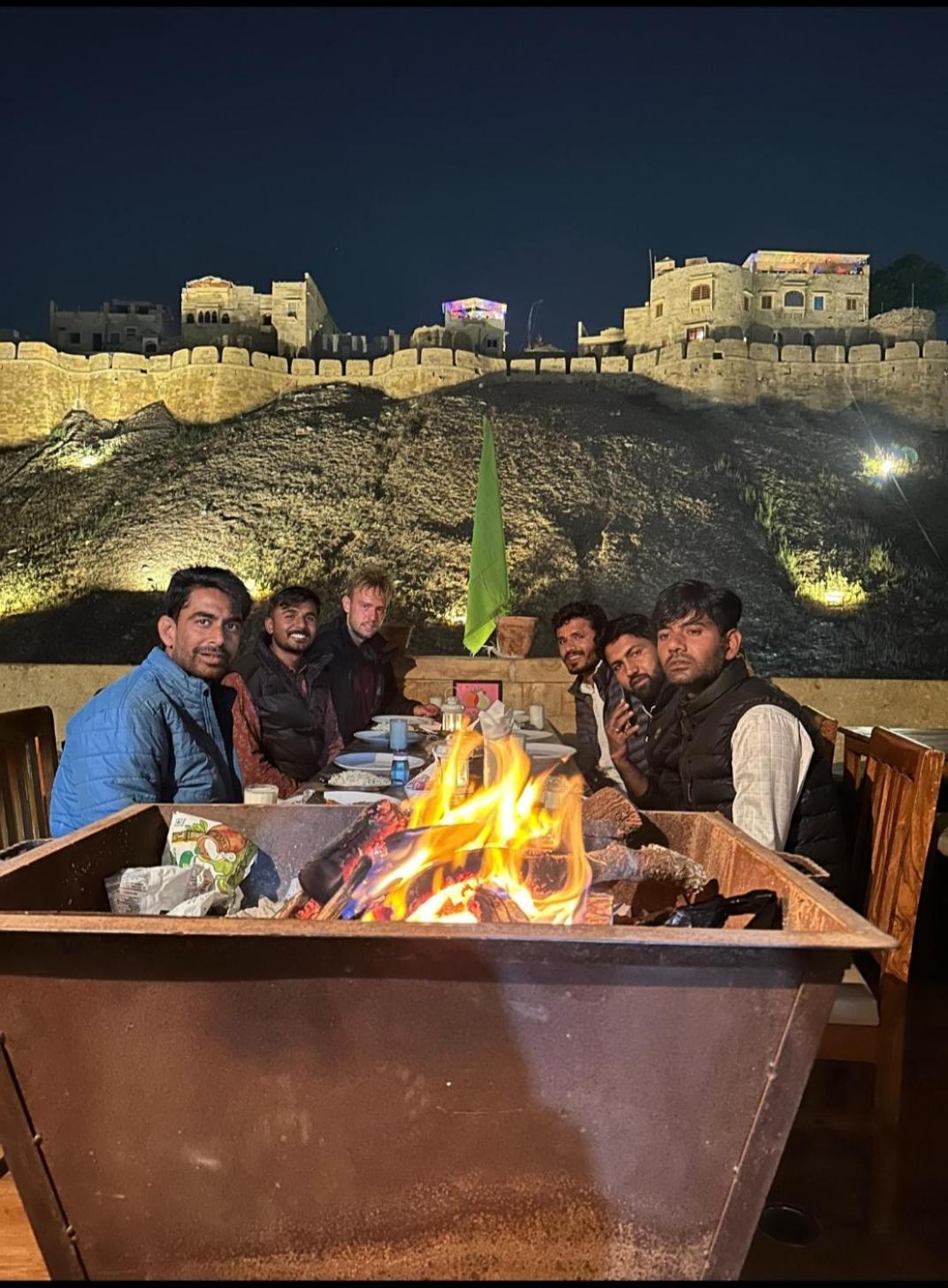 Hotel Jaswant Palace Jaisalmer Bagian luar foto